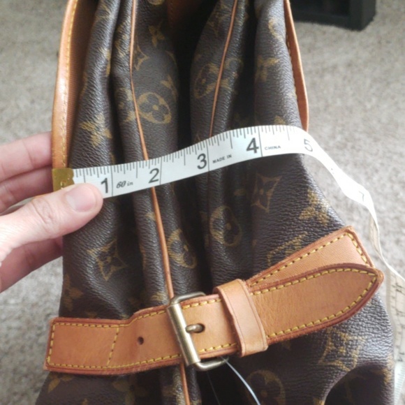 Authentic Louis Vuitton - Picture 8 of 8